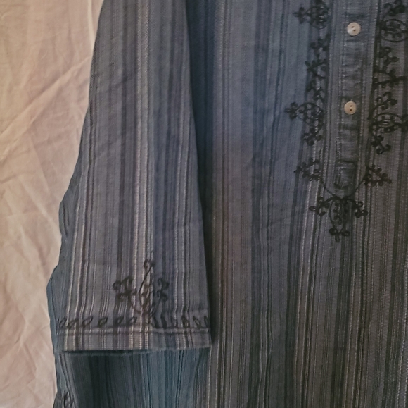 Catherines 3X Denim Embroidery top, 3/4 sleeves 100% Cotton button down partial - Picture 4 of 6
